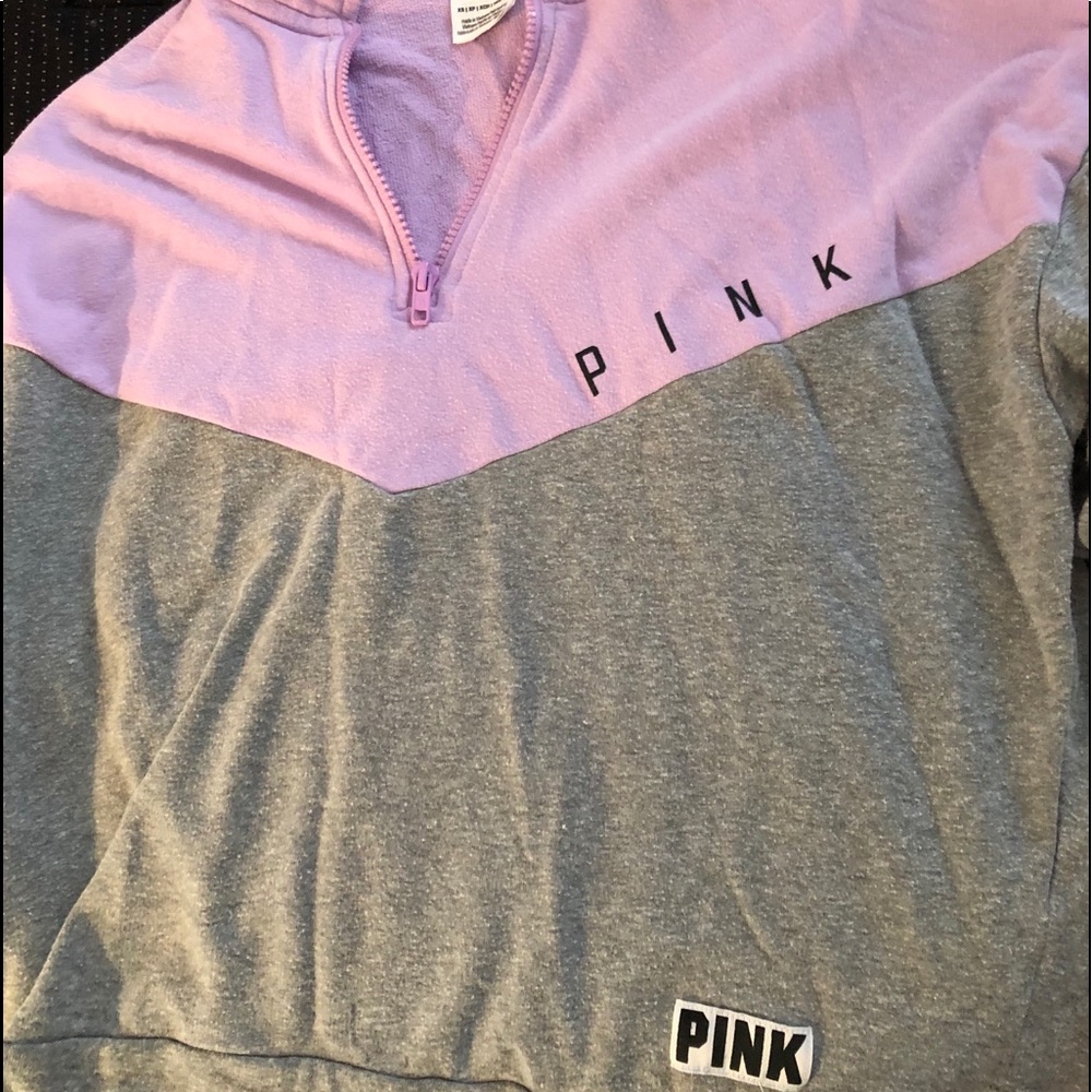Pink crew neck sweatshirt